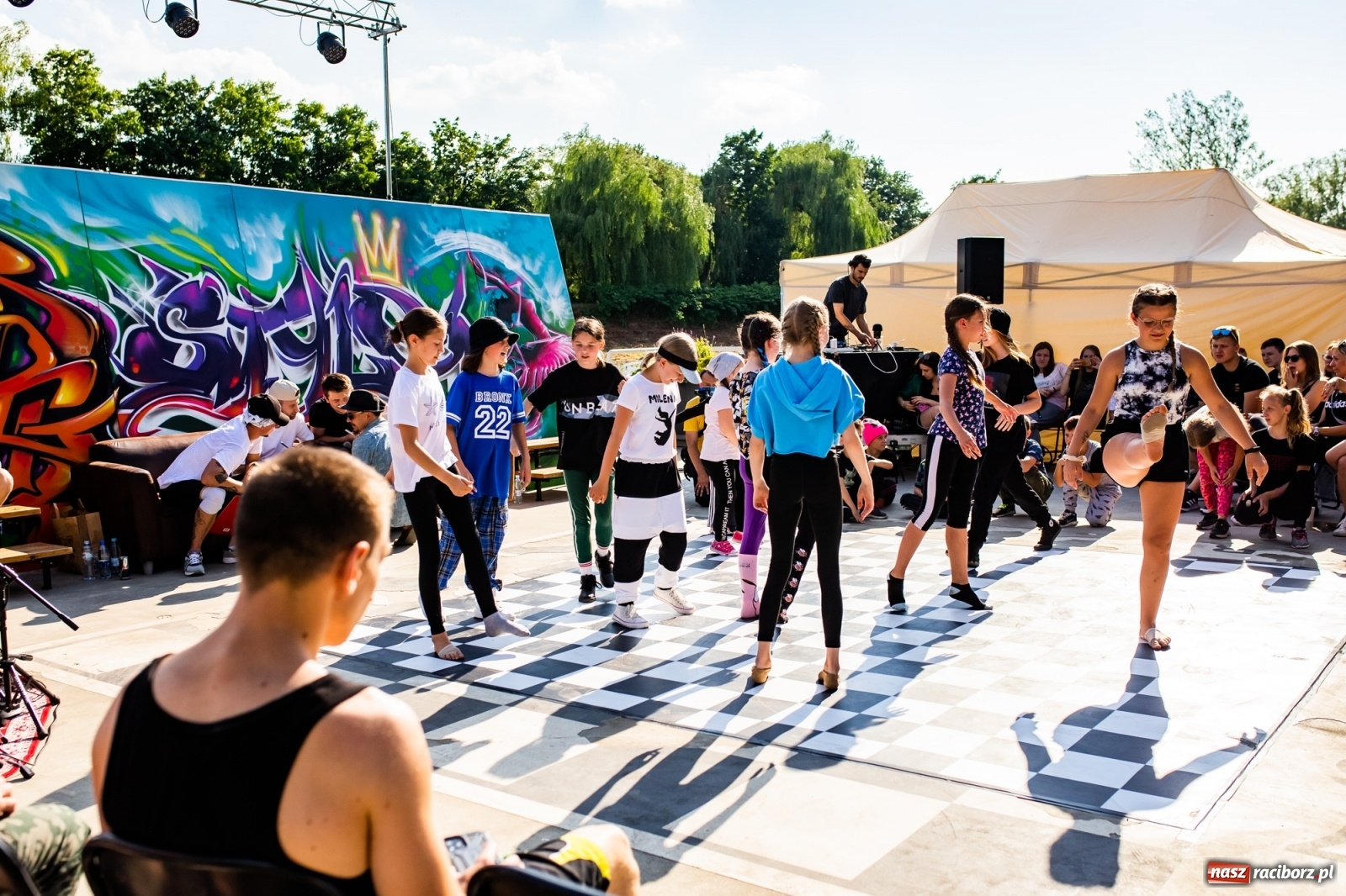 Zdjęcie w galerii na portalu naszraciborz.pl: Rouge style 2. Taneczna bitwa na Bulwarach Nadodrzańskich [FOTO i WIDEO] wiadomości z regionu