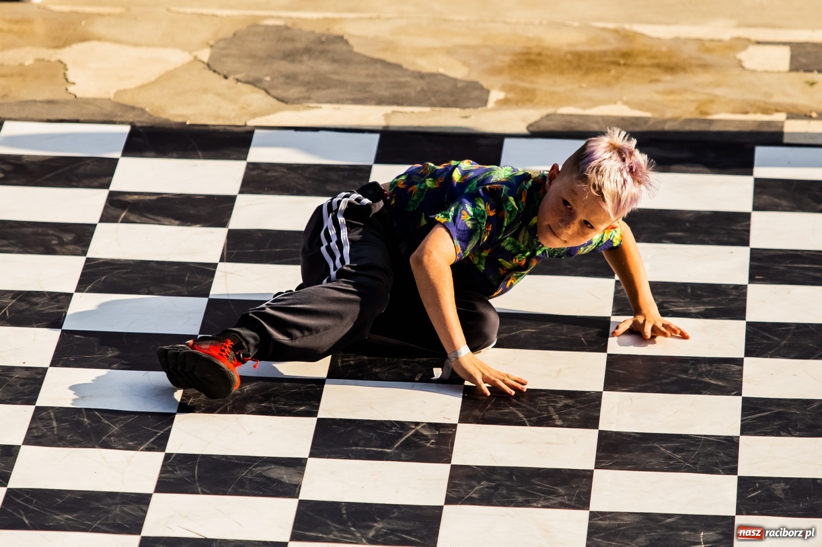 Zdjęcie w galerii na portalu naszraciborz.pl: Rouge style 2. Taneczna bitwa na Bulwarach Nadodrzańskich [FOTO i WIDEO] wiadomości z regionu