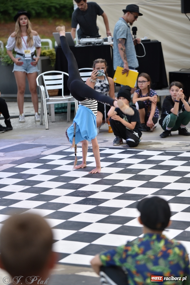 Zdjęcie w galerii na portalu naszraciborz.pl: Rouge style 2. Taneczna bitwa na Bulwarach Nadodrzańskich [FOTO i WIDEO] wiadomości z regionu