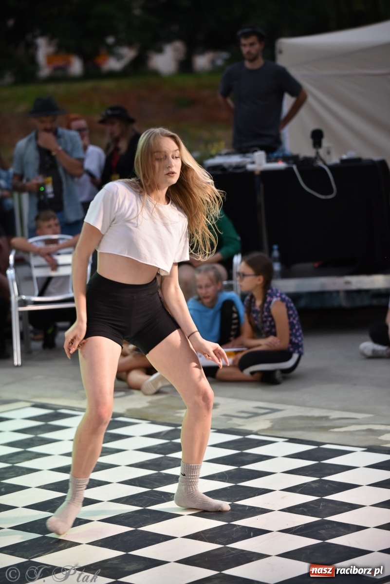 Zdjęcie w galerii na portalu naszraciborz.pl: Rouge style 2. Taneczna bitwa na Bulwarach Nadodrzańskich [FOTO i WIDEO] wiadomości z regionu