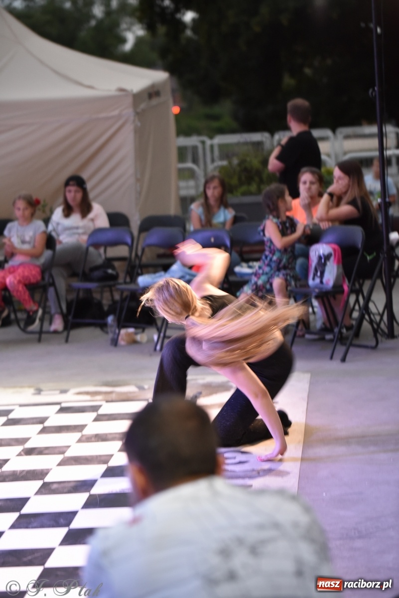 Zdjęcie w galerii na portalu naszraciborz.pl: Rouge style 2. Taneczna bitwa na Bulwarach Nadodrzańskich [FOTO i WIDEO] wiadomości z regionu