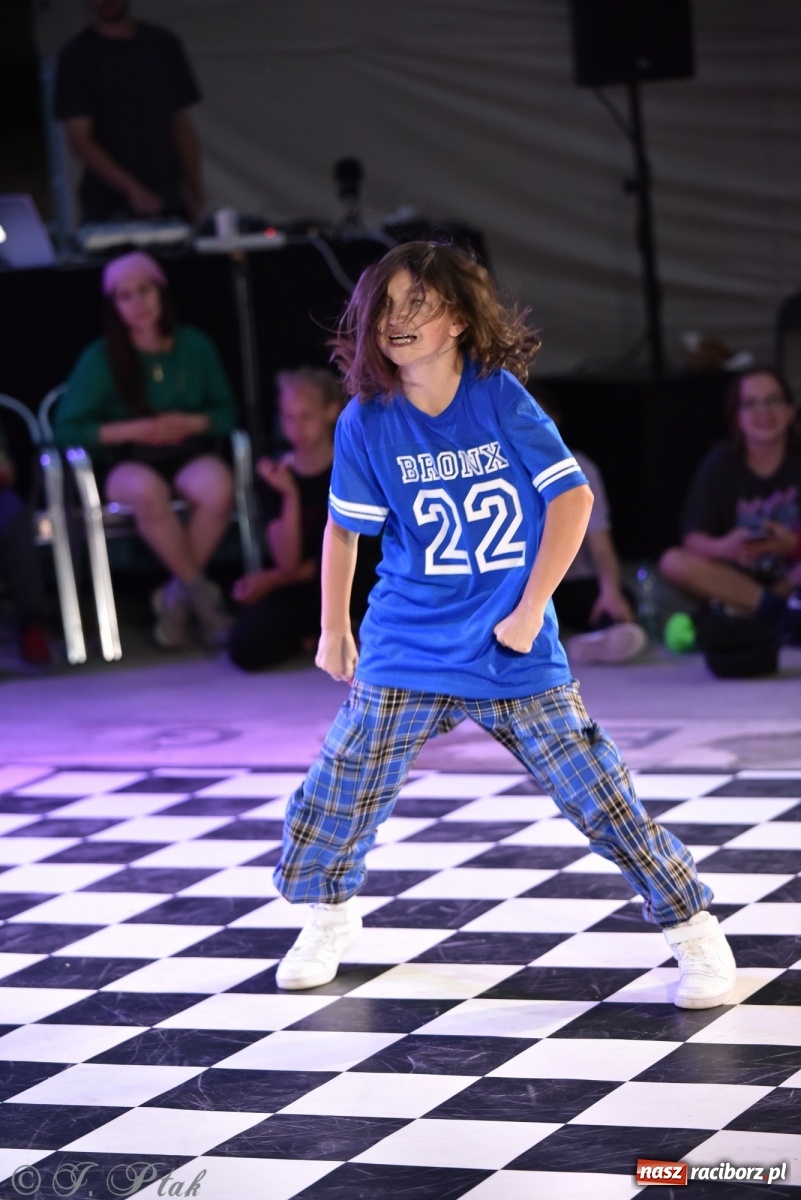 Zdjęcie w galerii na portalu naszraciborz.pl: Rouge style 2. Taneczna bitwa na Bulwarach Nadodrzańskich [FOTO i WIDEO] wiadomości z regionu