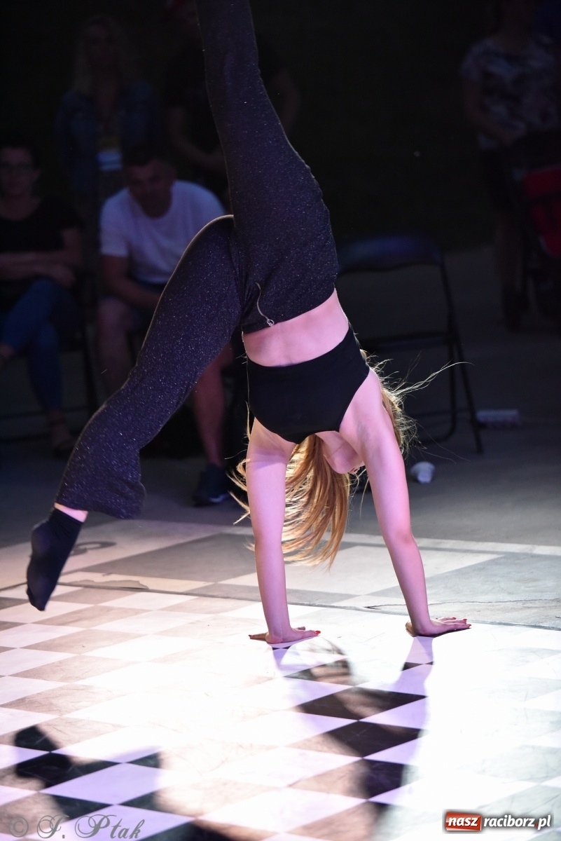 Zdjęcie w galerii na portalu naszraciborz.pl: Rouge style 2. Taneczna bitwa na Bulwarach Nadodrzańskich [FOTO i WIDEO] wiadomości z regionu