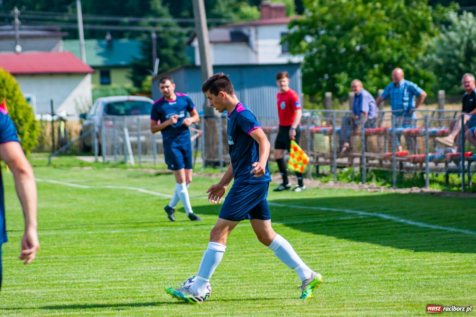 Zdjęcie w galerii na portalu naszraciborz.pl: LKS Krzyżanowice rozgromiony w ostatnim meczu sezonu [FOTO] wiadomości z regionu