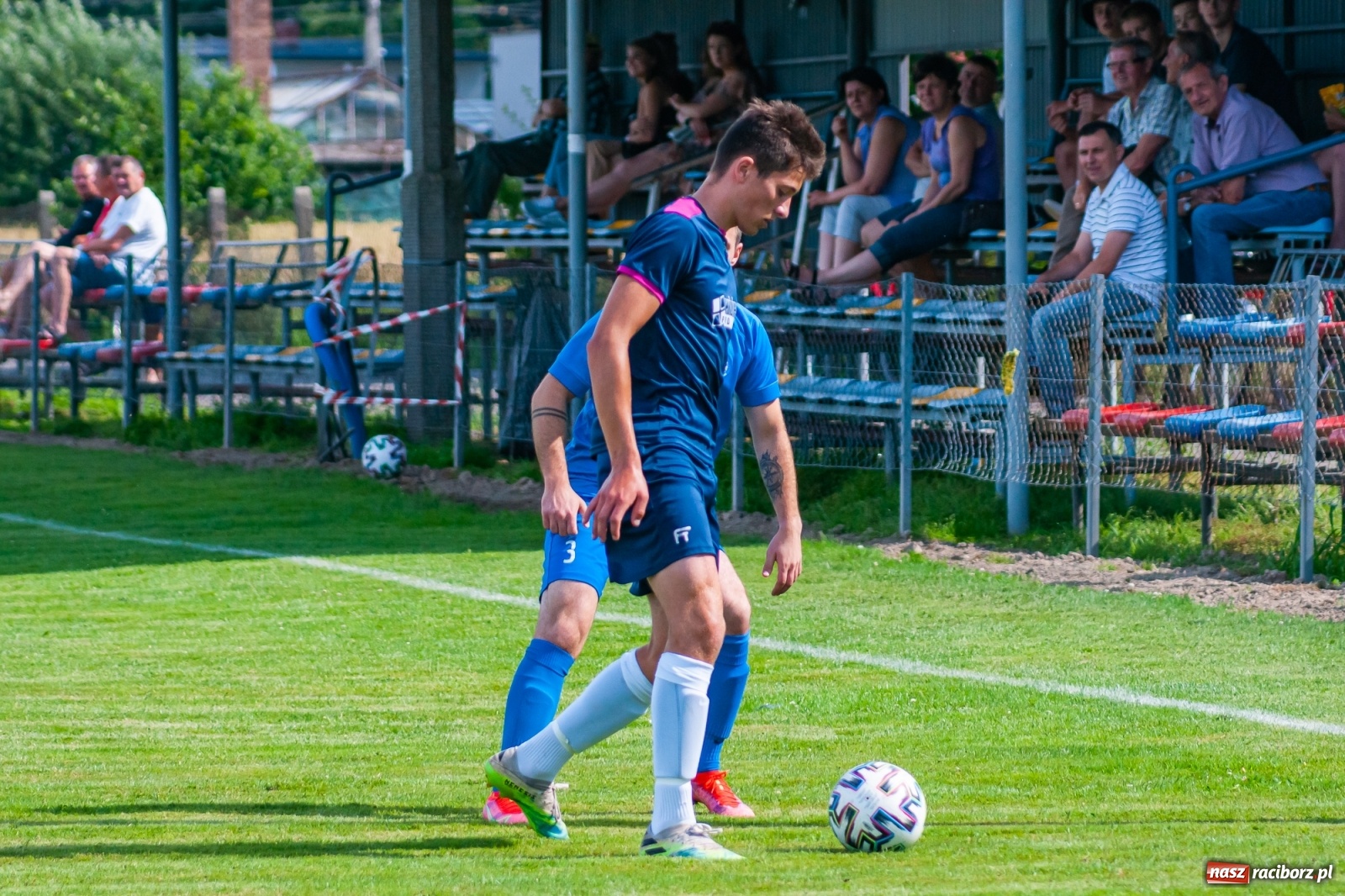 Zdjęcie w galerii na portalu naszraciborz.pl: LKS Krzyżanowice rozgromiony w ostatnim meczu sezonu [FOTO] wiadomości z regionu