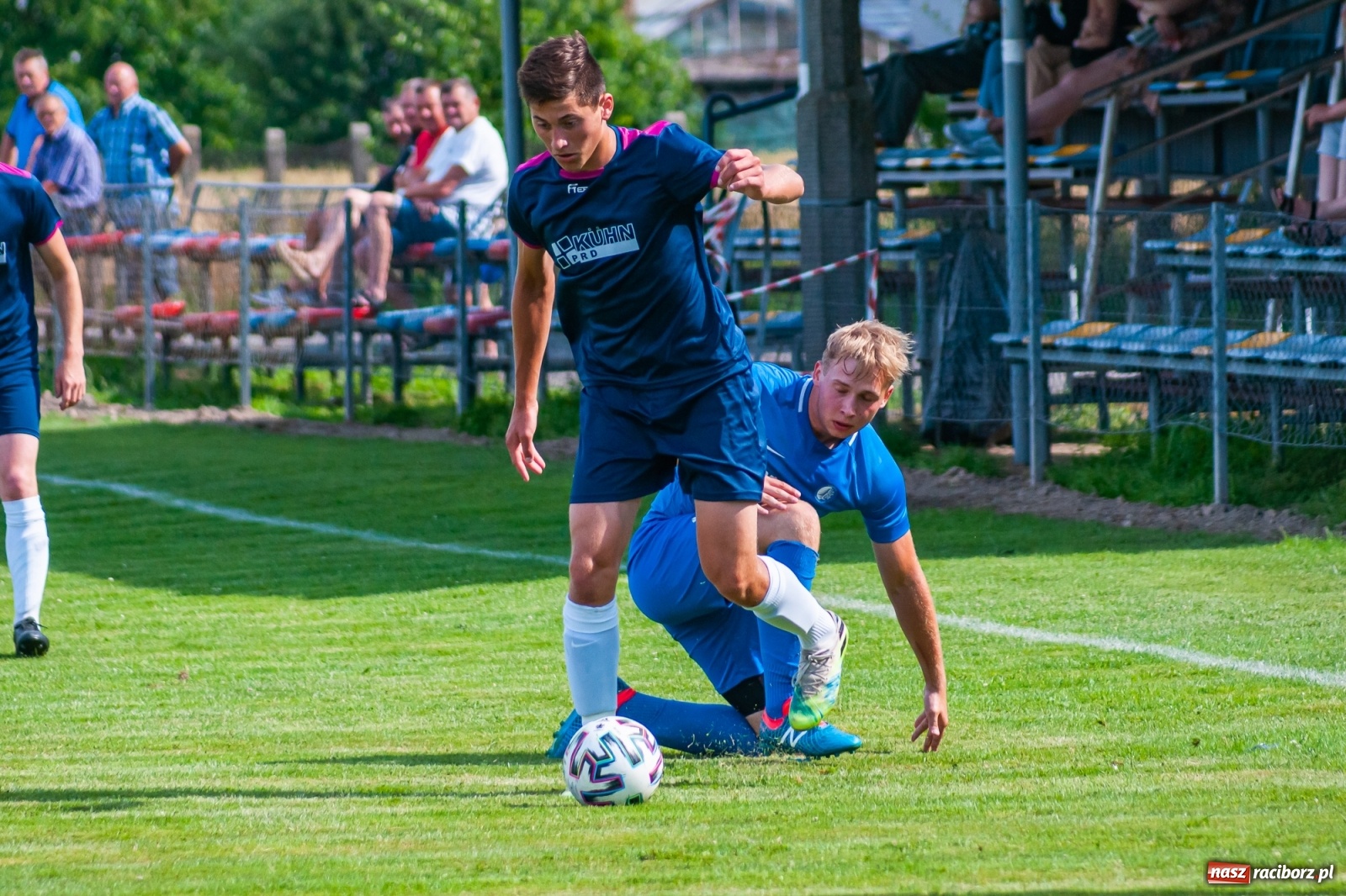 Zdjęcie w galerii na portalu naszraciborz.pl: LKS Krzyżanowice rozgromiony w ostatnim meczu sezonu [FOTO] wiadomości z regionu