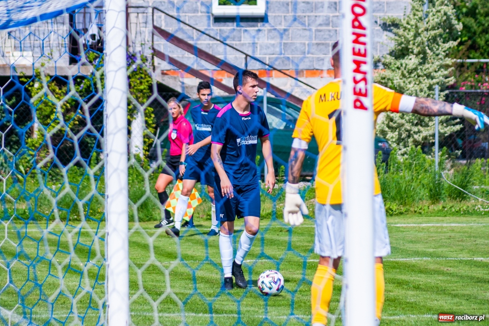 Zdjęcie w galerii na portalu naszraciborz.pl: LKS Krzyżanowice rozgromiony w ostatnim meczu sezonu [FOTO] wiadomości z regionu