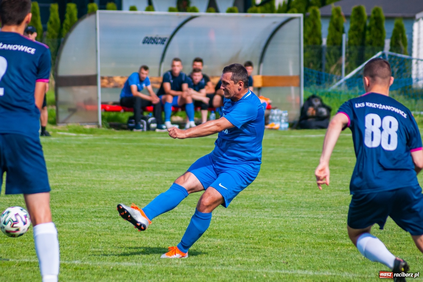Zdjęcie w galerii na portalu naszraciborz.pl: LKS Krzyżanowice rozgromiony w ostatnim meczu sezonu [FOTO] wiadomości z regionu