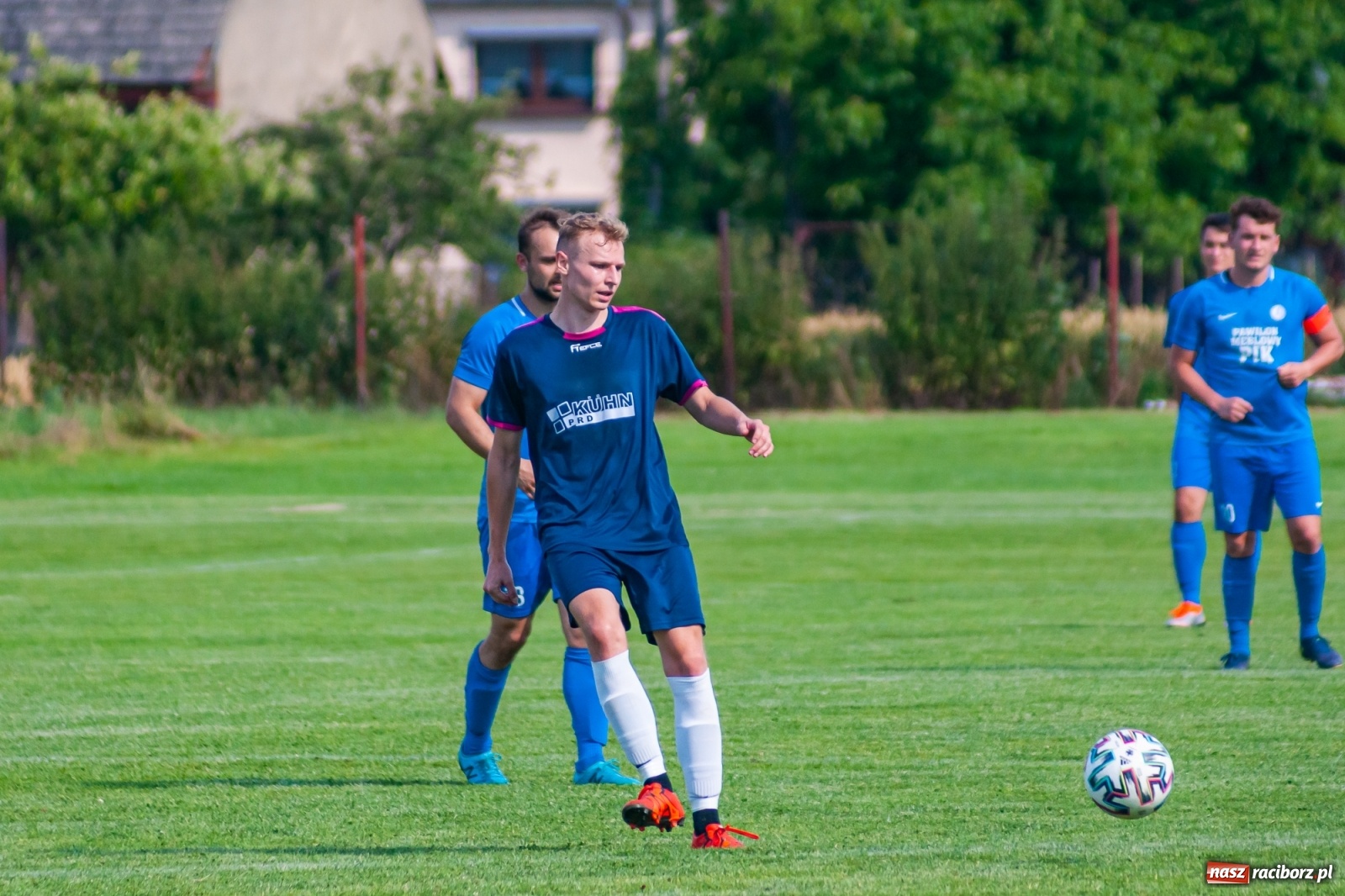 Zdjęcie w galerii na portalu naszraciborz.pl: LKS Krzyżanowice rozgromiony w ostatnim meczu sezonu [FOTO] wiadomości z regionu