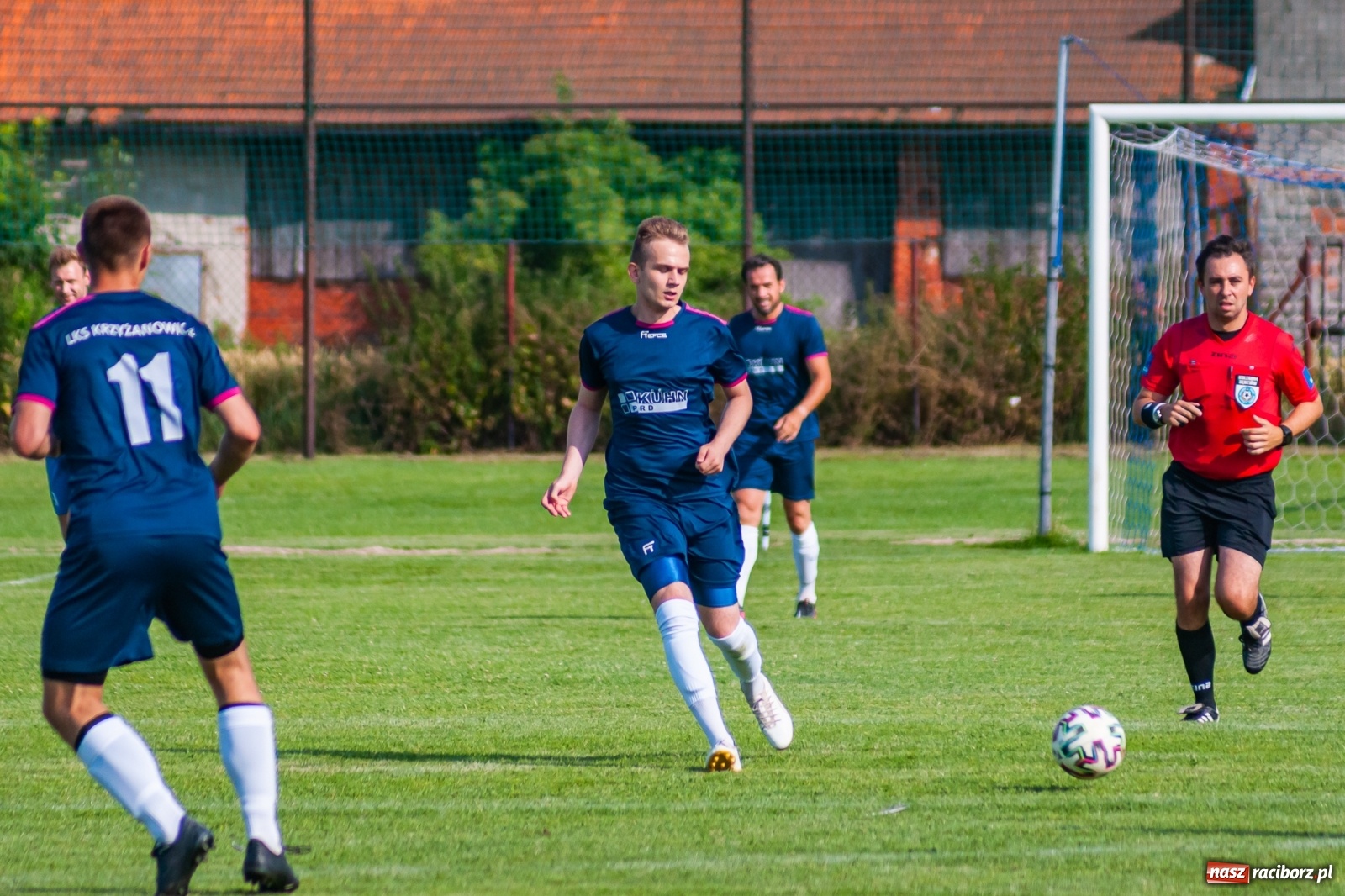 Zdjęcie w galerii na portalu naszraciborz.pl: LKS Krzyżanowice rozgromiony w ostatnim meczu sezonu [FOTO] wiadomości z regionu