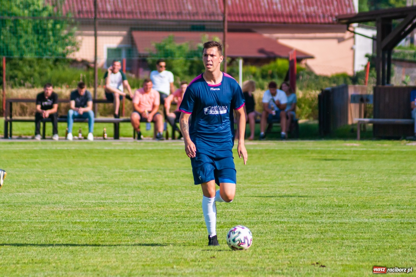 Zdjęcie w galerii na portalu naszraciborz.pl: LKS Krzyżanowice rozgromiony w ostatnim meczu sezonu [FOTO] wiadomości z regionu