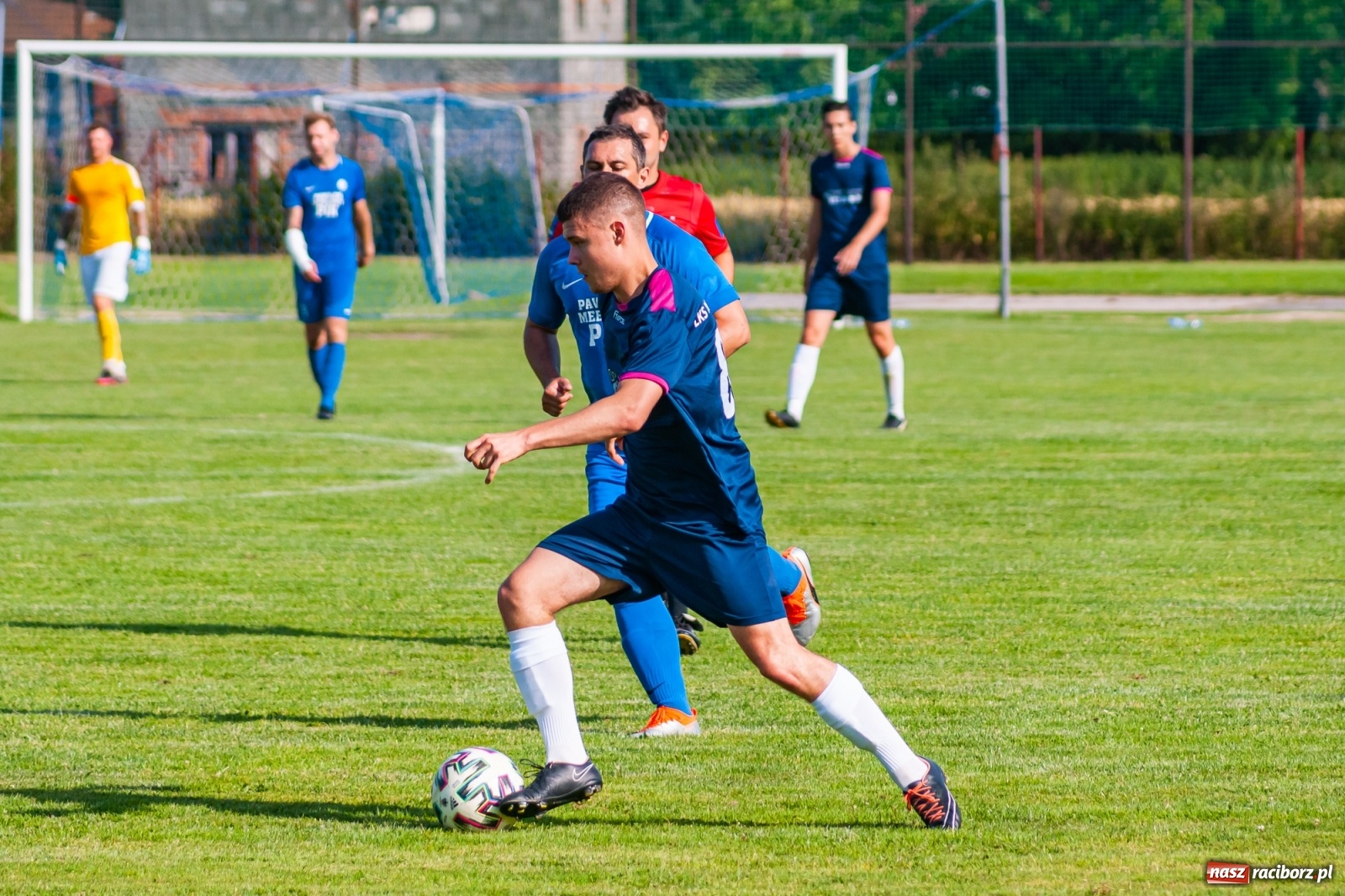 Zdjęcie w galerii na portalu naszraciborz.pl: LKS Krzyżanowice rozgromiony w ostatnim meczu sezonu [FOTO] wiadomości z regionu