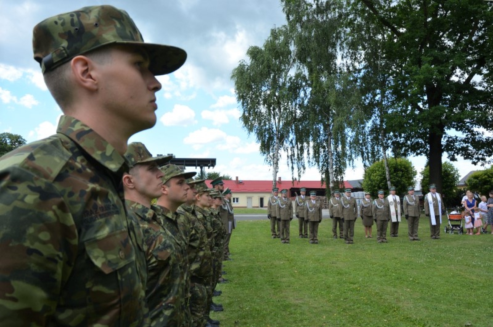 Zdjęcie w galerii na portalu naszraciborz.pl: Śląska Straż Graniczna z Raciborza wzmocniła swoje szeregi wiadomości z regionu