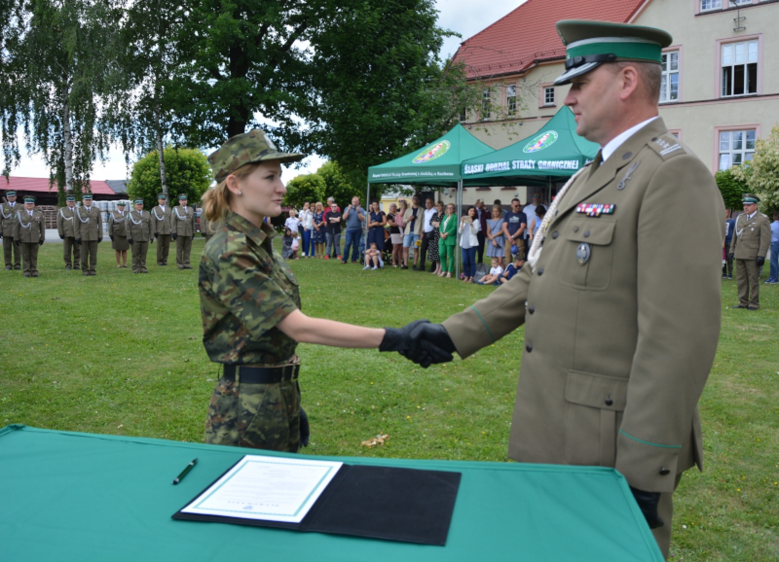 Zdjęcie w galerii na portalu naszraciborz.pl: Śląska Straż Graniczna z Raciborza wzmocniła swoje szeregi wiadomości z regionu