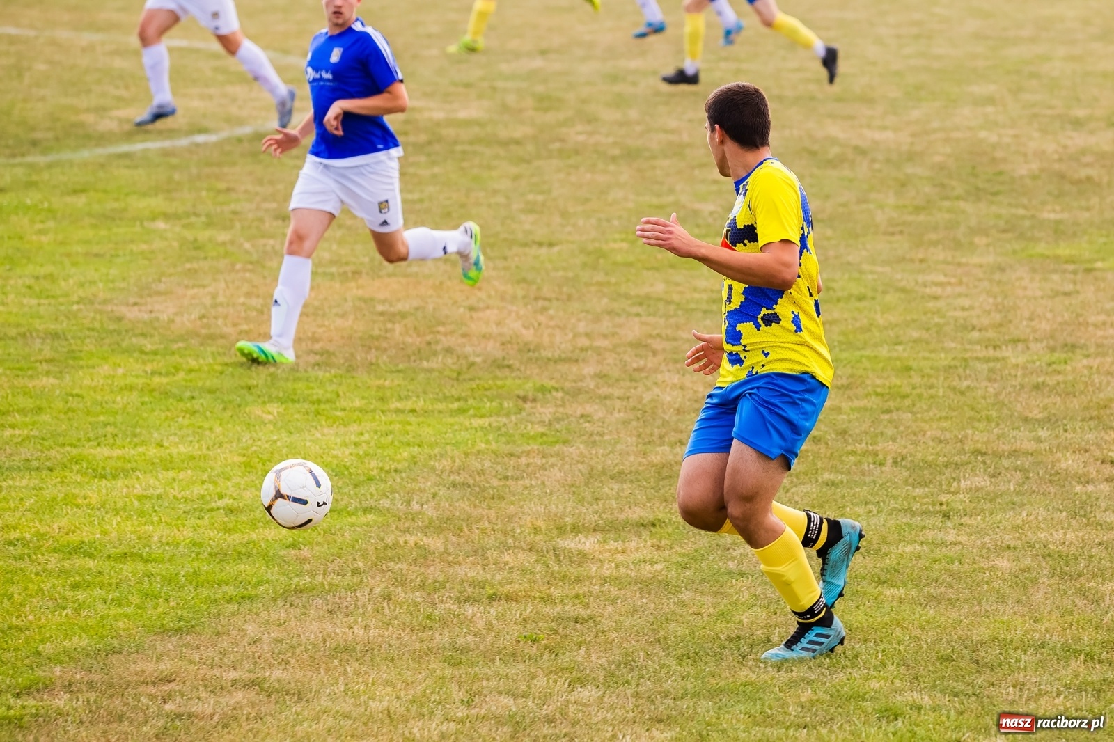 Zdjęcie w galerii na portalu naszraciborz.pl: Brzezie kontra Kuźnia. Spadek z hukiem po pogromie [FOTO] wiadomości z regionu