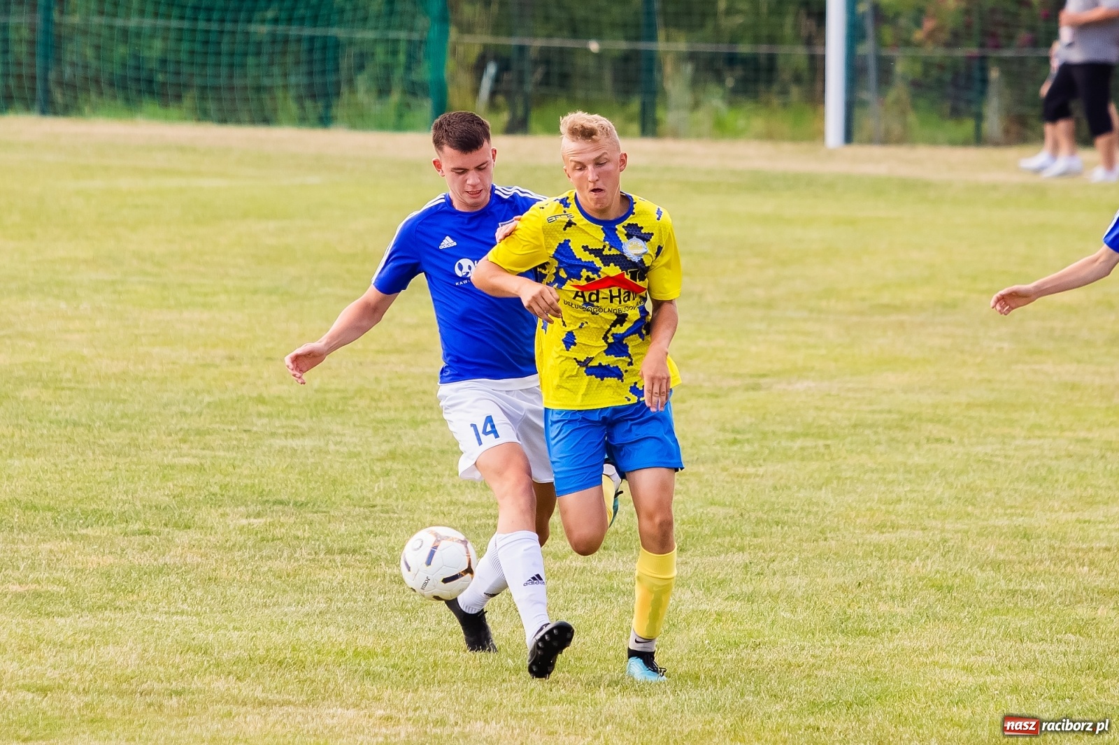 Zdjęcie w galerii na portalu naszraciborz.pl: Brzezie kontra Kuźnia. Spadek z hukiem po pogromie [FOTO] wiadomości z regionu