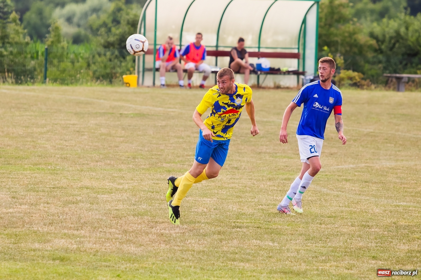 Zdjęcie w galerii na portalu naszraciborz.pl: Brzezie kontra Kuźnia. Spadek z hukiem po pogromie [FOTO] wiadomości z regionu