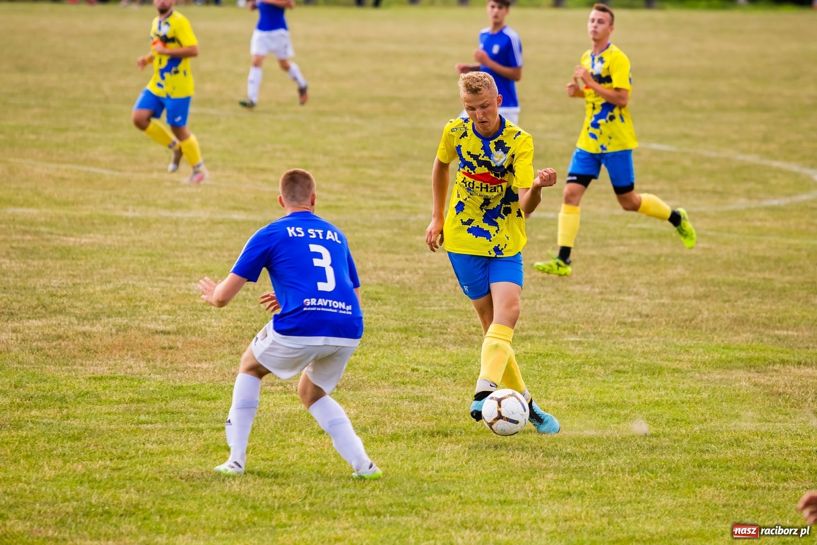 Zdjęcie w galerii na portalu naszraciborz.pl: Brzezie kontra Kuźnia. Spadek z hukiem po pogromie [FOTO] wiadomości z regionu