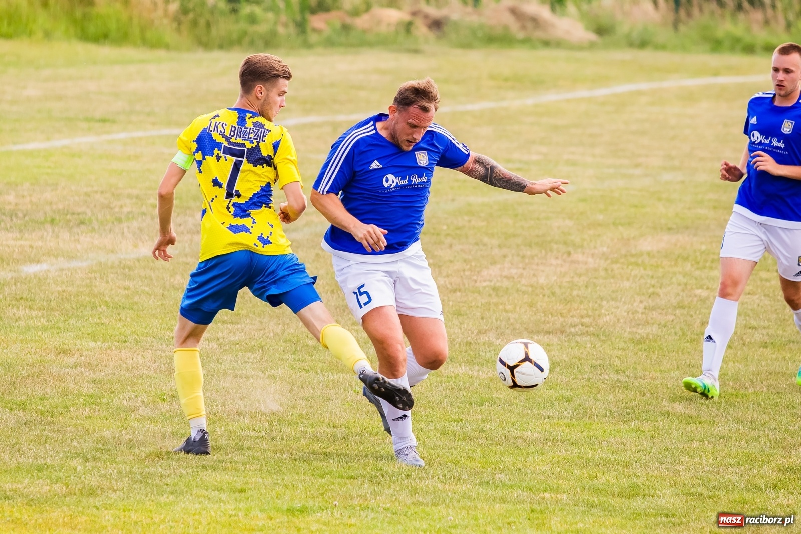 Zdjęcie w galerii na portalu naszraciborz.pl: Brzezie kontra Kuźnia. Spadek z hukiem po pogromie [FOTO] wiadomości z regionu