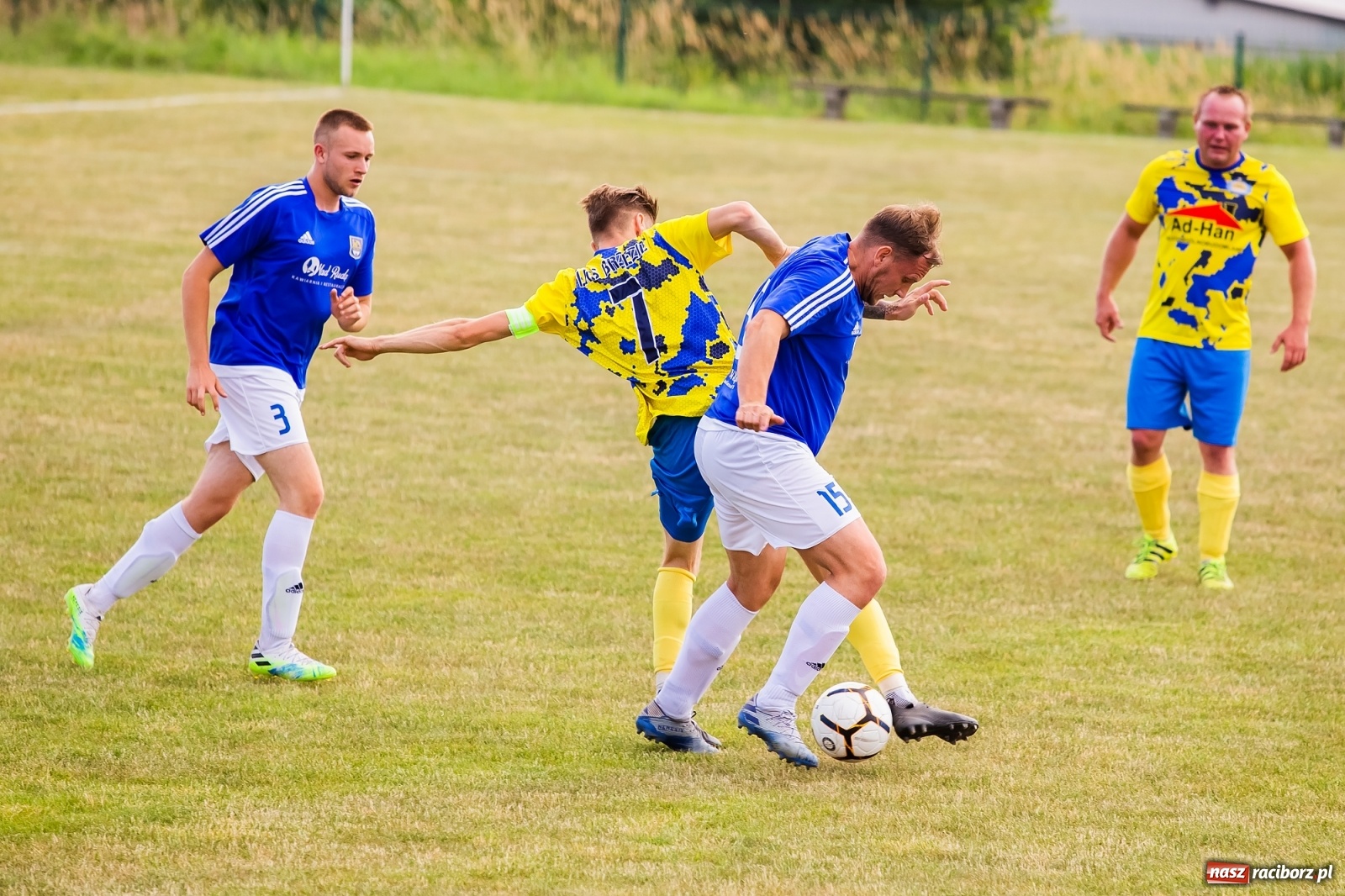 Zdjęcie w galerii na portalu naszraciborz.pl: Brzezie kontra Kuźnia. Spadek z hukiem po pogromie [FOTO] wiadomości z regionu