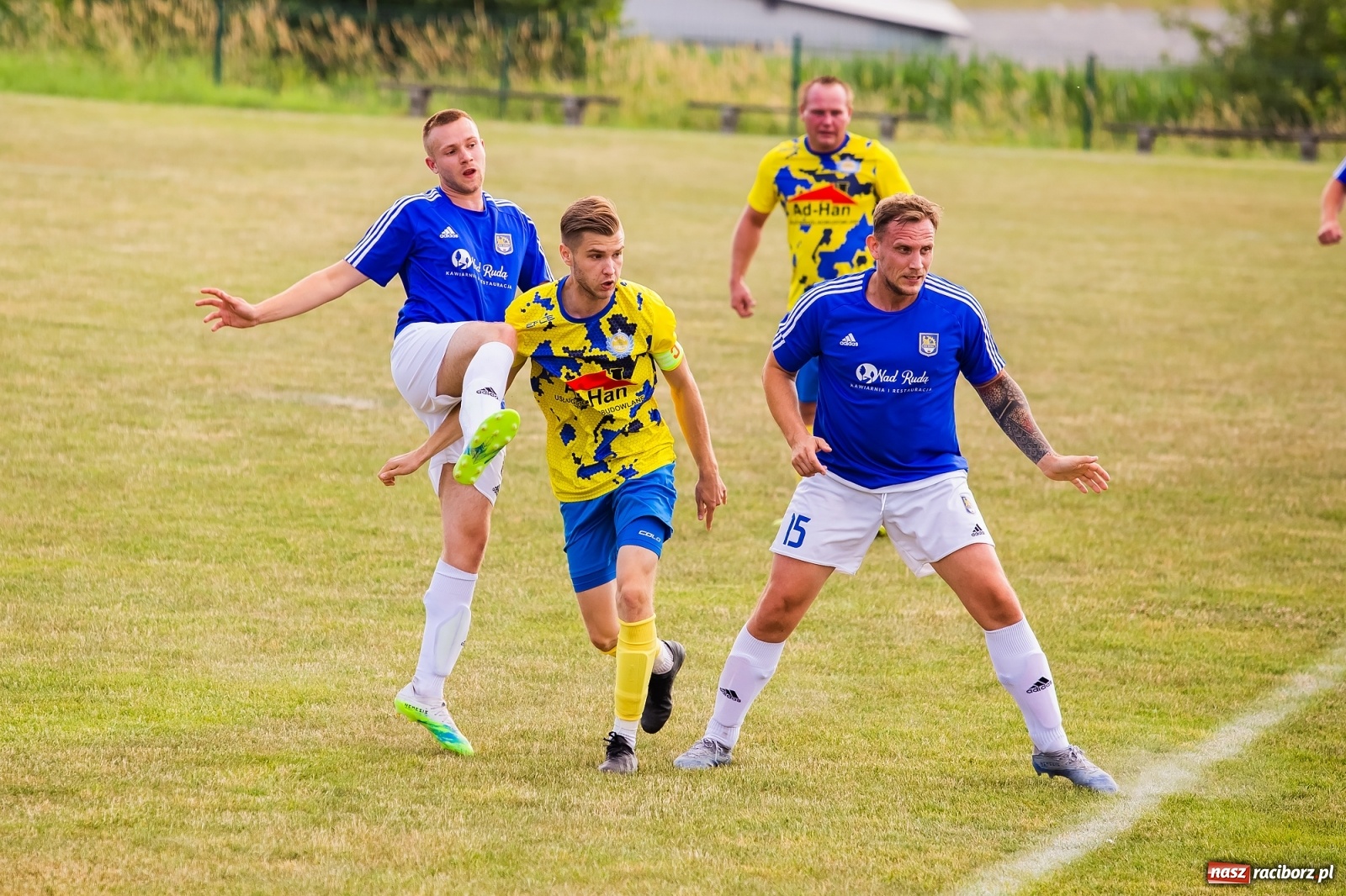 Zdjęcie w galerii na portalu naszraciborz.pl: Brzezie kontra Kuźnia. Spadek z hukiem po pogromie [FOTO] wiadomości z regionu