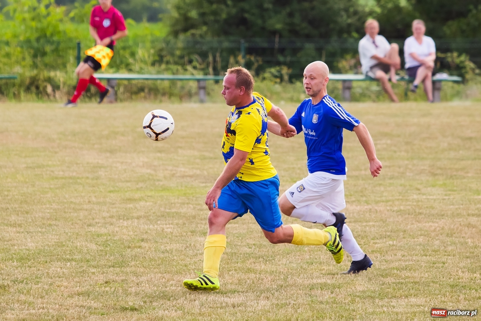 Zdjęcie w galerii na portalu naszraciborz.pl: Brzezie kontra Kuźnia. Spadek z hukiem po pogromie [FOTO] wiadomości z regionu