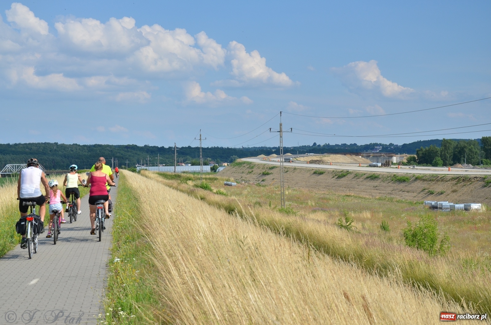 Zdjęcie w galerii na portalu naszraciborz.pl: Raport z budowy wschodniej obwodnicy [FOTO i WIDEO] wiadomości z regionu