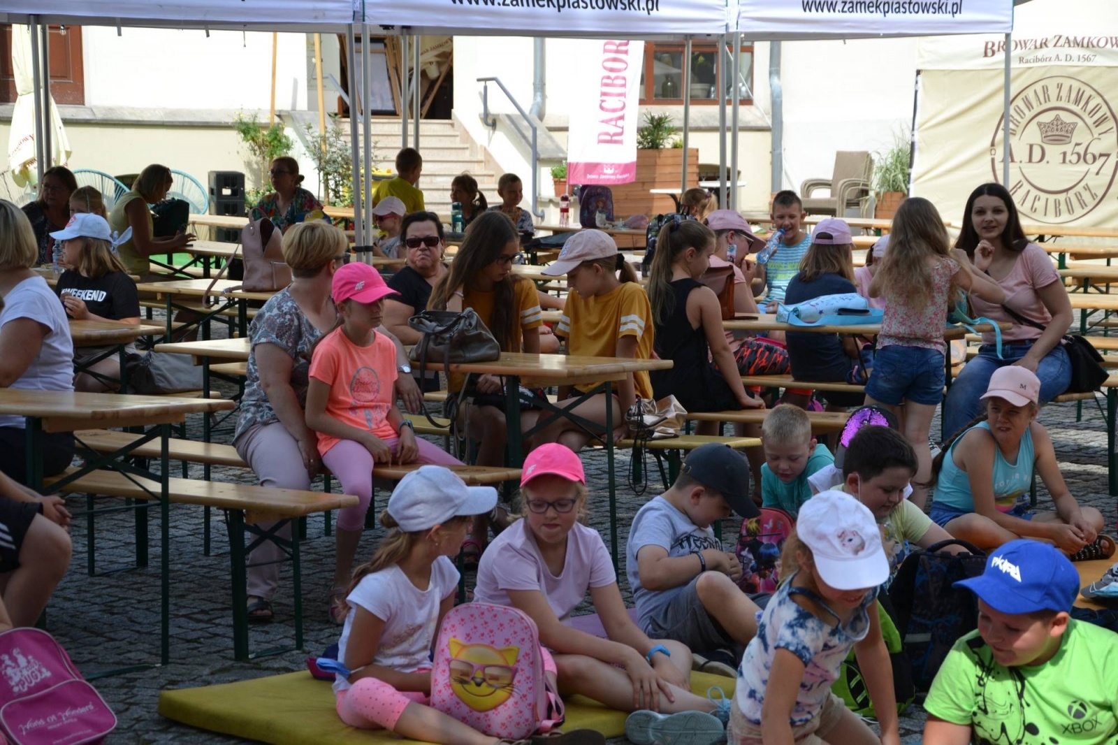 Zdjęcie w galerii na portalu naszraciborz.pl: Wakacje z powiatem. Najbliższe wydarzenia na zamku wiadomości z regionu