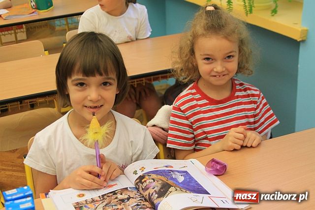 Zdjęcie w galerii na portalu naszraciborz.pl: 6-latki zaaklimatyzowały się w szkole wiadomości z regionu