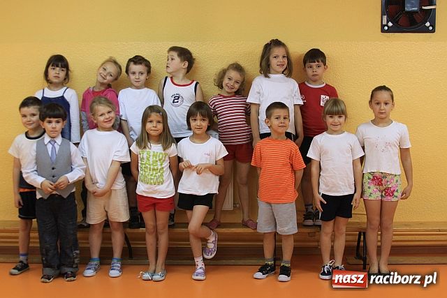 Zdjęcie w galerii na portalu naszraciborz.pl: 6-latki zaaklimatyzowały się w szkole wiadomości z regionu