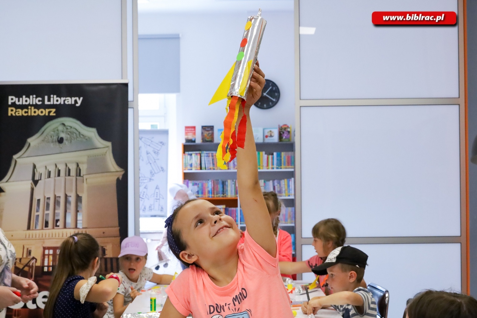 Zdjęcie w galerii na portalu naszraciborz.pl: Wystartowało Kosmiczne Lato z Biblioteką wiadomości z regionu