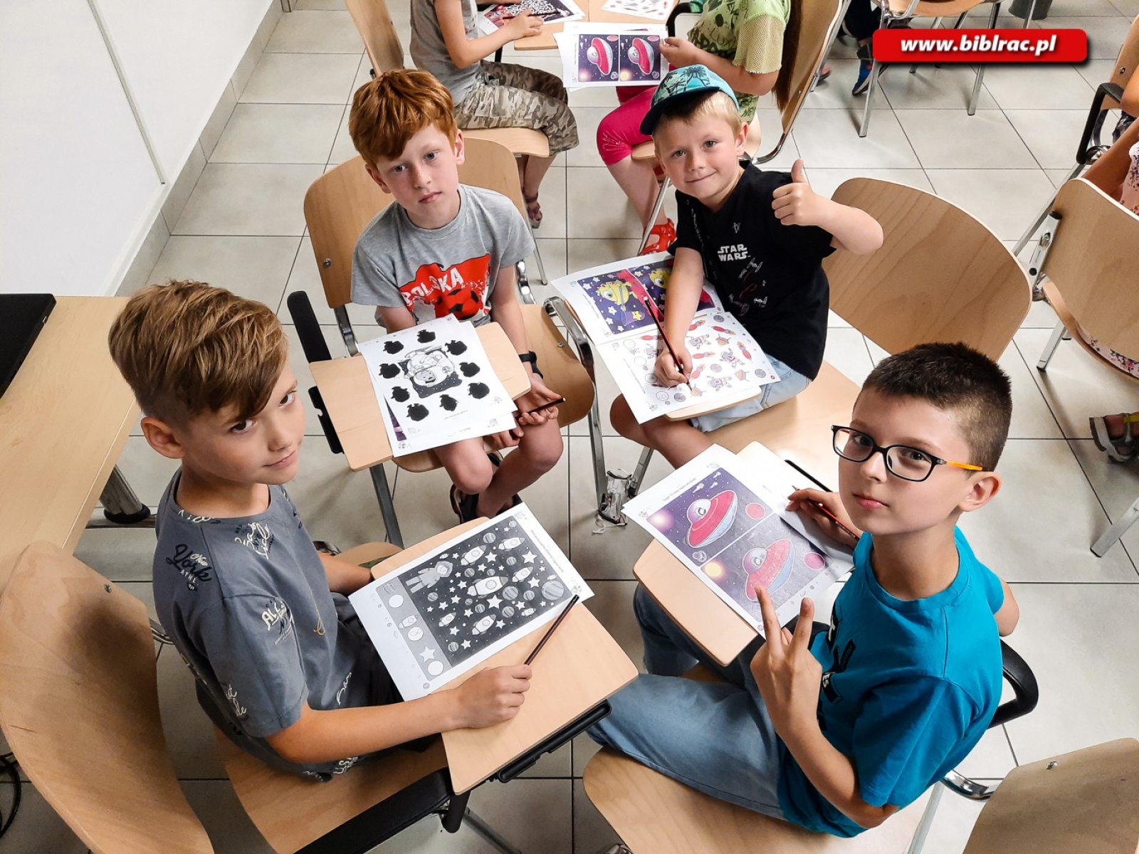 Zdjęcie w galerii na portalu naszraciborz.pl: Wystartowało Kosmiczne Lato z Biblioteką wiadomości z regionu