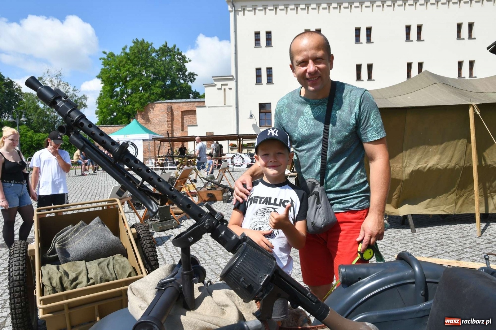 Zdjęcie w galerii na portalu naszraciborz.pl: Piknik militarny na raciborskim zamku [FOTO i WIDEO] wiadomości z regionu