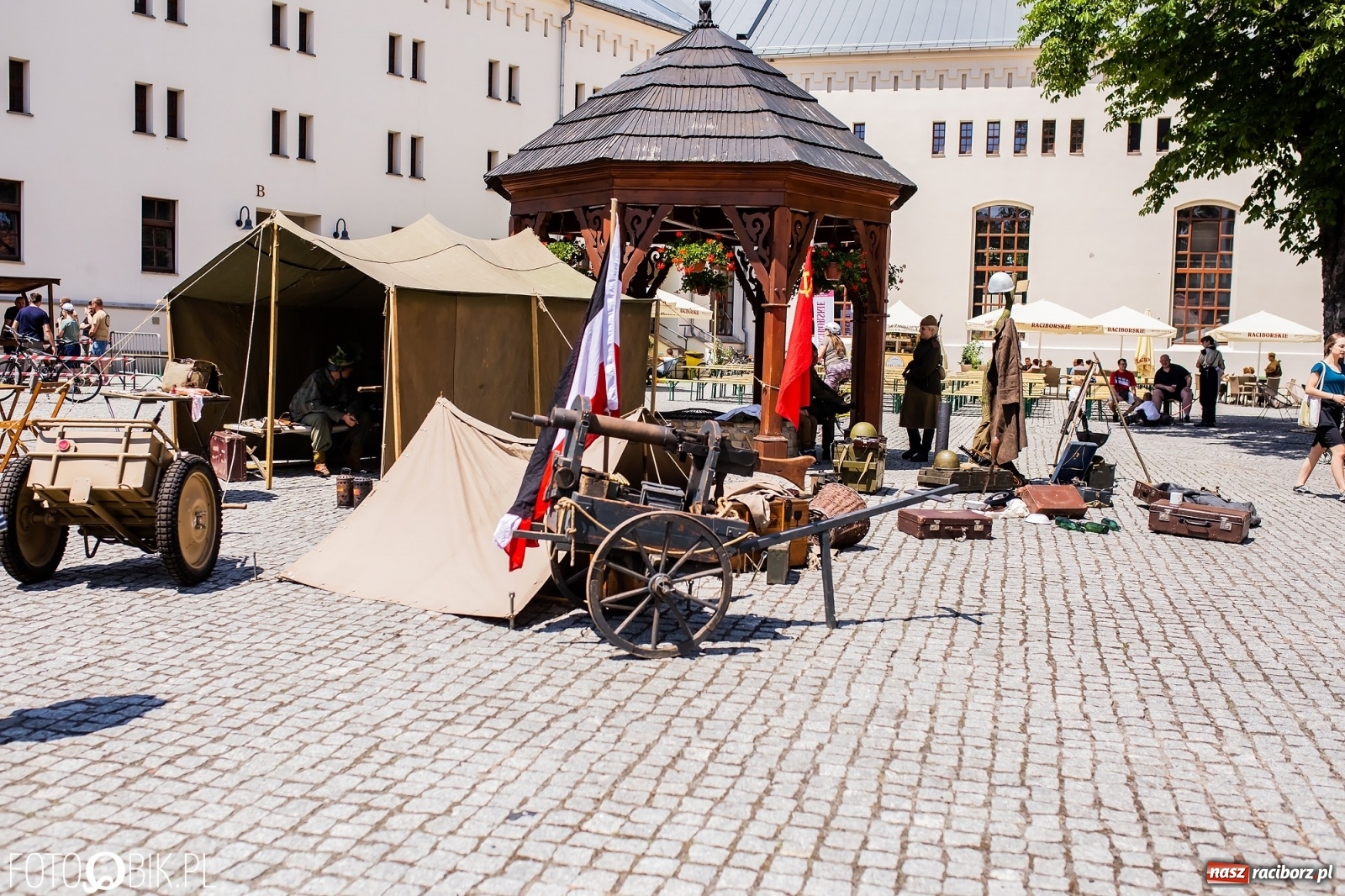 Zdjęcie w galerii na portalu naszraciborz.pl: Piknik militarny na raciborskim zamku [FOTO i WIDEO] wiadomości z regionu