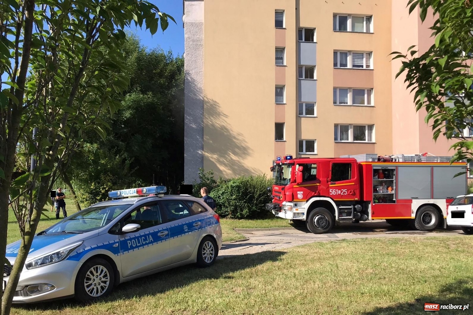 Zdjęcie w galerii na portalu naszraciborz.pl: Pożar mieszkania przy Czarnieckiego [FOTO] wiadomości z regionu