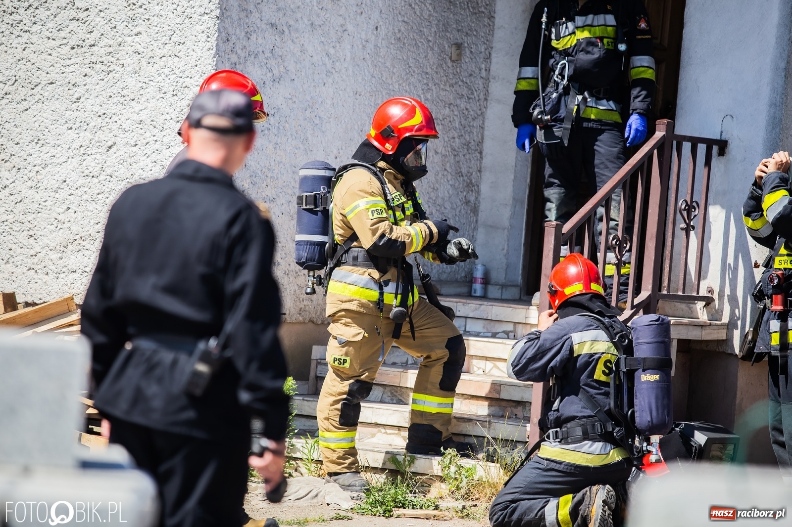 Zdjęcie w galerii na portalu naszraciborz.pl: Pożar pustostanu przy budowanej obwodnicy [FOTO i WIDEO] wiadomości z regionu