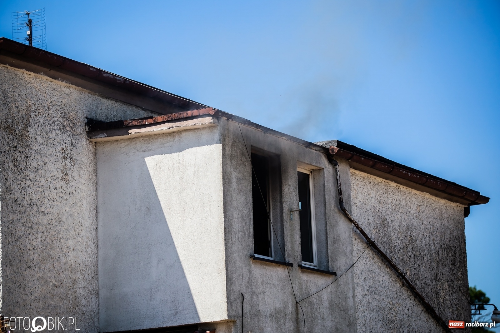 Zdjęcie w galerii na portalu naszraciborz.pl: Pożar pustostanu przy budowanej obwodnicy [FOTO i WIDEO] wiadomości z regionu