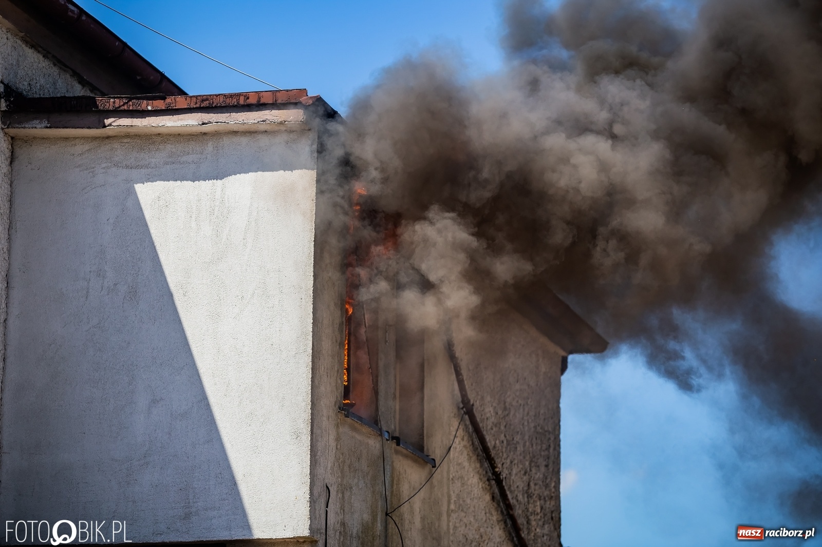 Zdjęcie w galerii na portalu naszraciborz.pl: Pożar pustostanu przy budowanej obwodnicy [FOTO i WIDEO] wiadomości z regionu