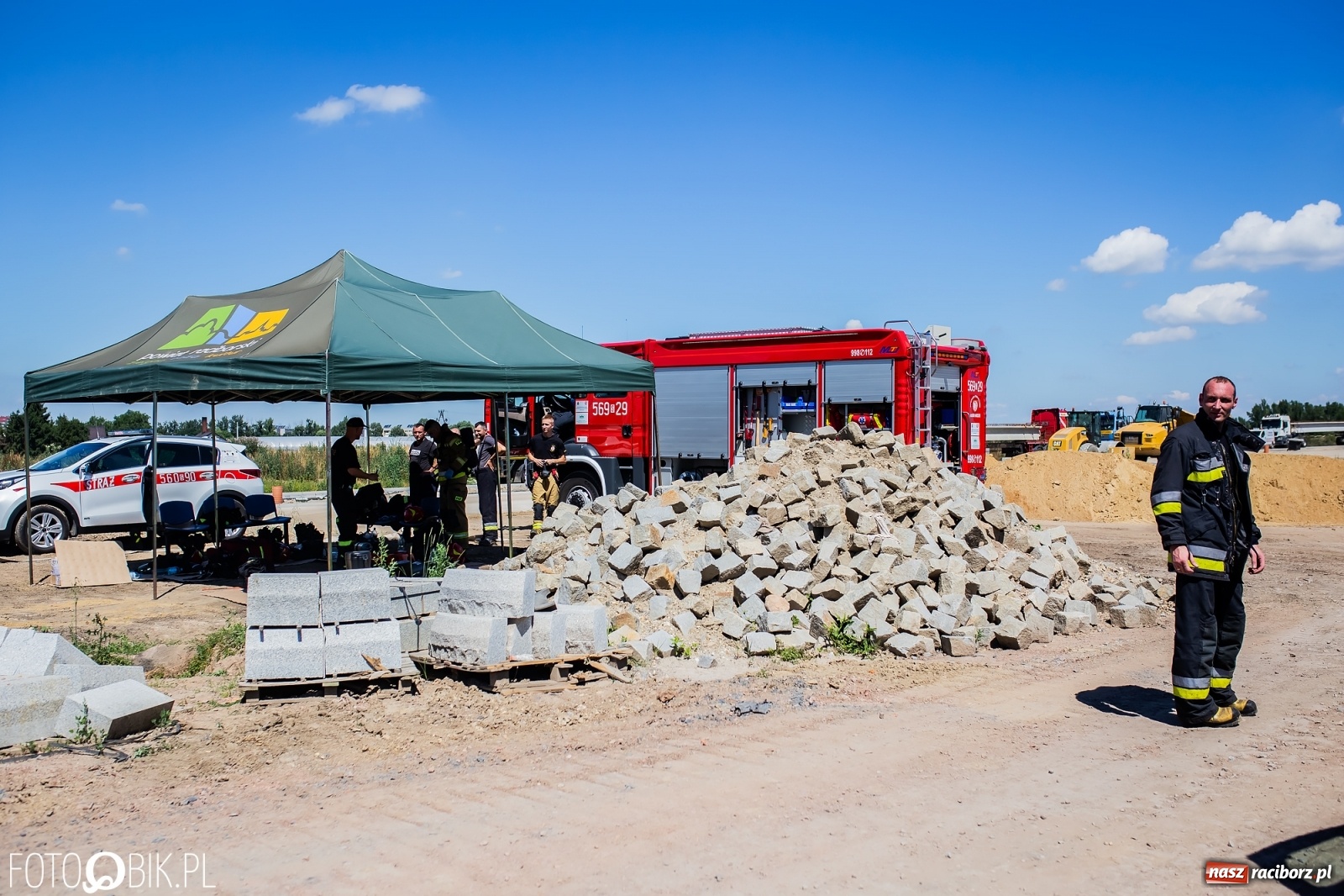 Zdjęcie w galerii na portalu naszraciborz.pl: Pożar pustostanu przy budowanej obwodnicy [FOTO i WIDEO] wiadomości z regionu