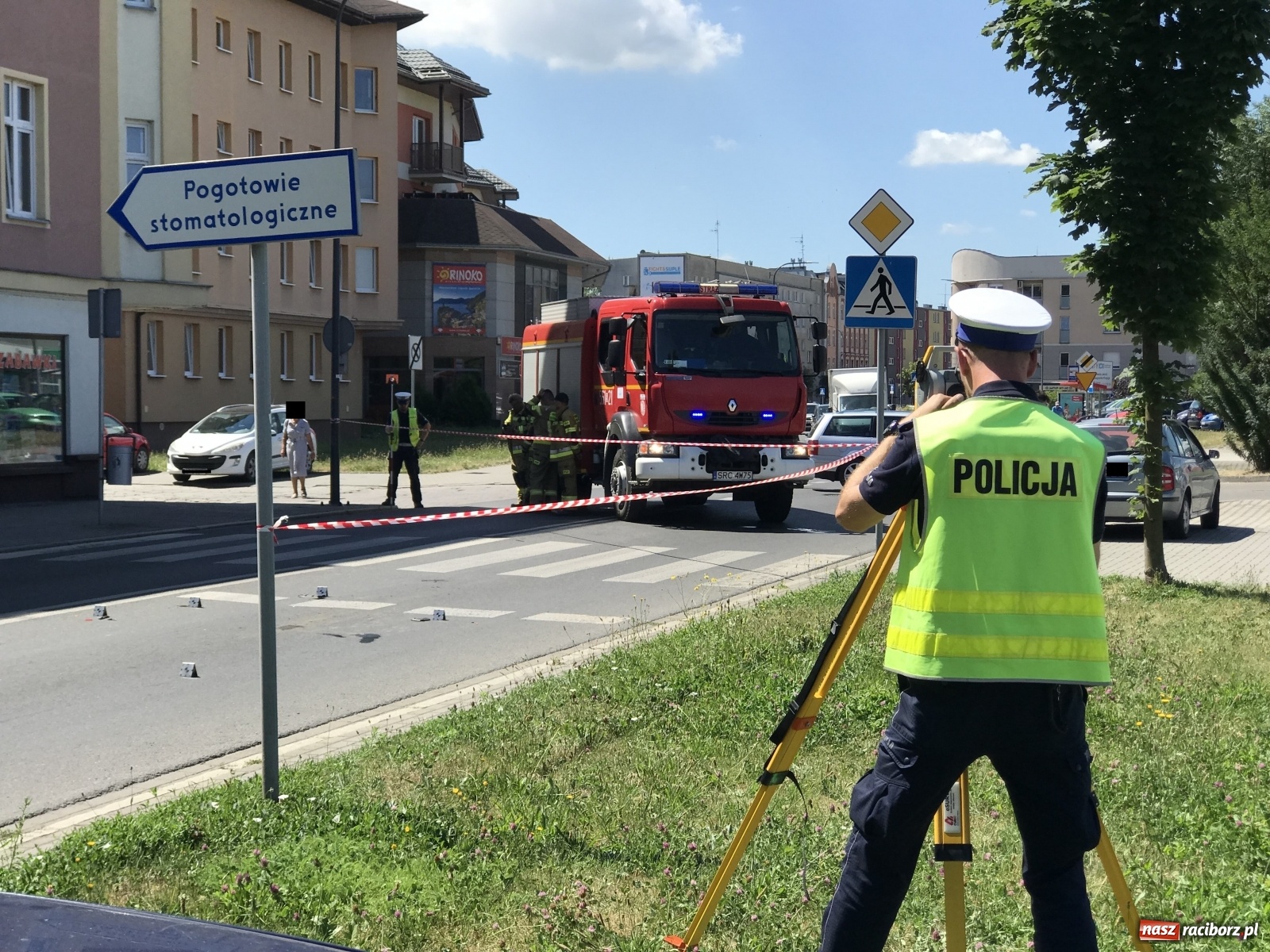 Zdjęcie w galerii na portalu naszraciborz.pl: Zderzenie na Opawskiej. 9-letnie dziecko w szpitalu wiadomości z regionu