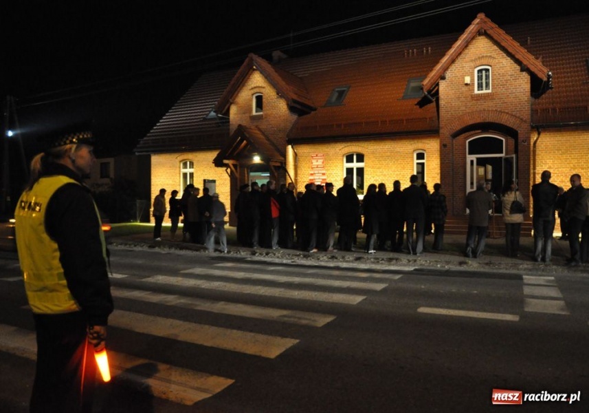 Zdjęcie w galerii na portalu naszraciborz.pl: Kornowacki urząd wydobyty z mroku wiadomości z regionu