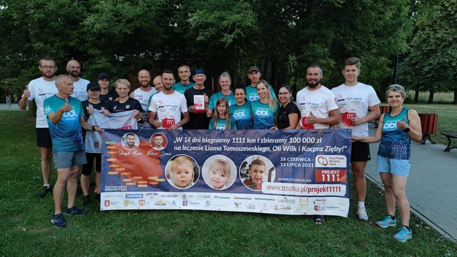 Zdjęcie w galerii na portalu naszraciborz.pl: Charytatywni biegacze gościli w Raciborzu wiadomości z regionu