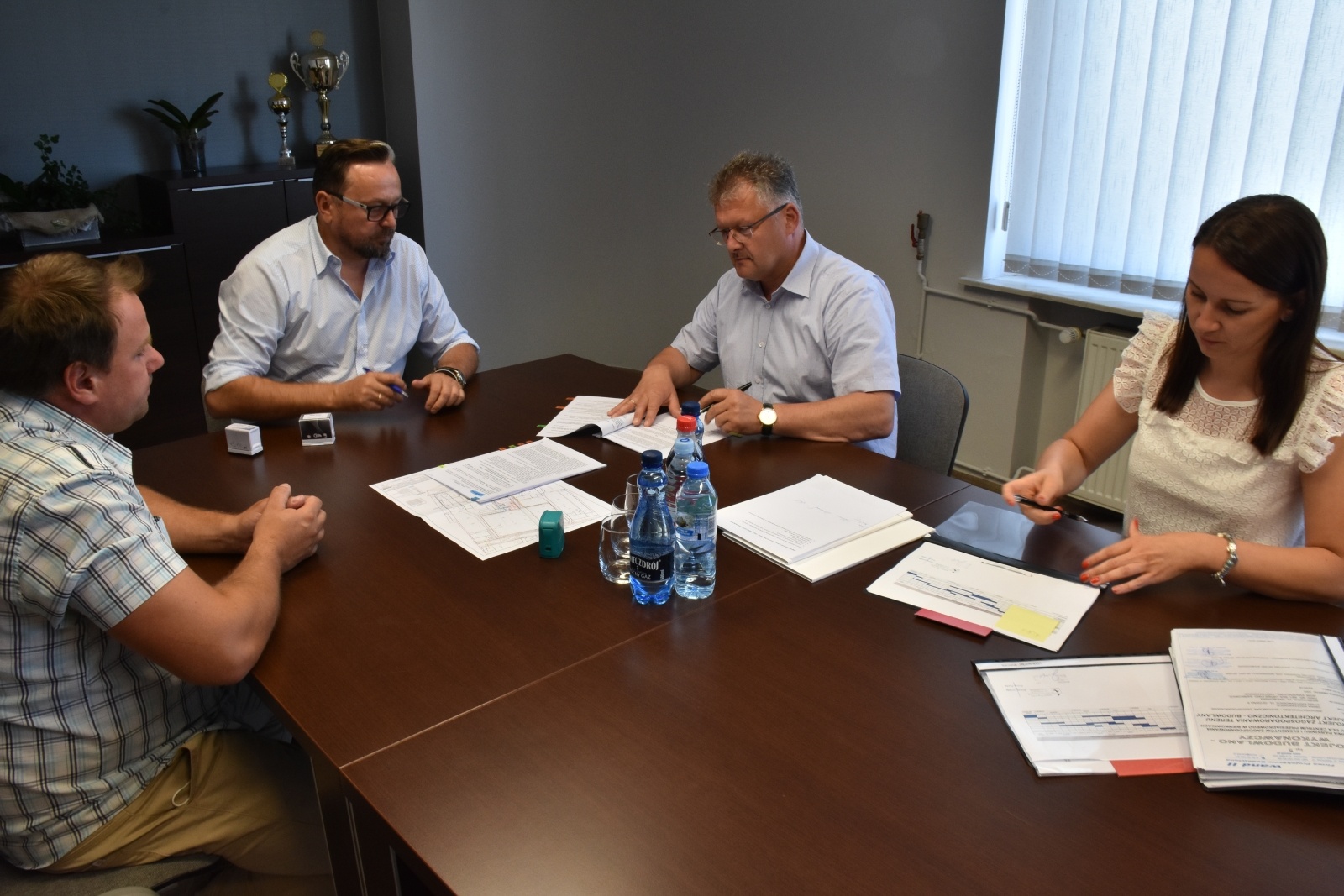 Zdjęcie w galerii na portalu naszraciborz.pl: Zagospodarowanie terenu centrum Bieńkowic – umowa podpisana wiadomości z regionu