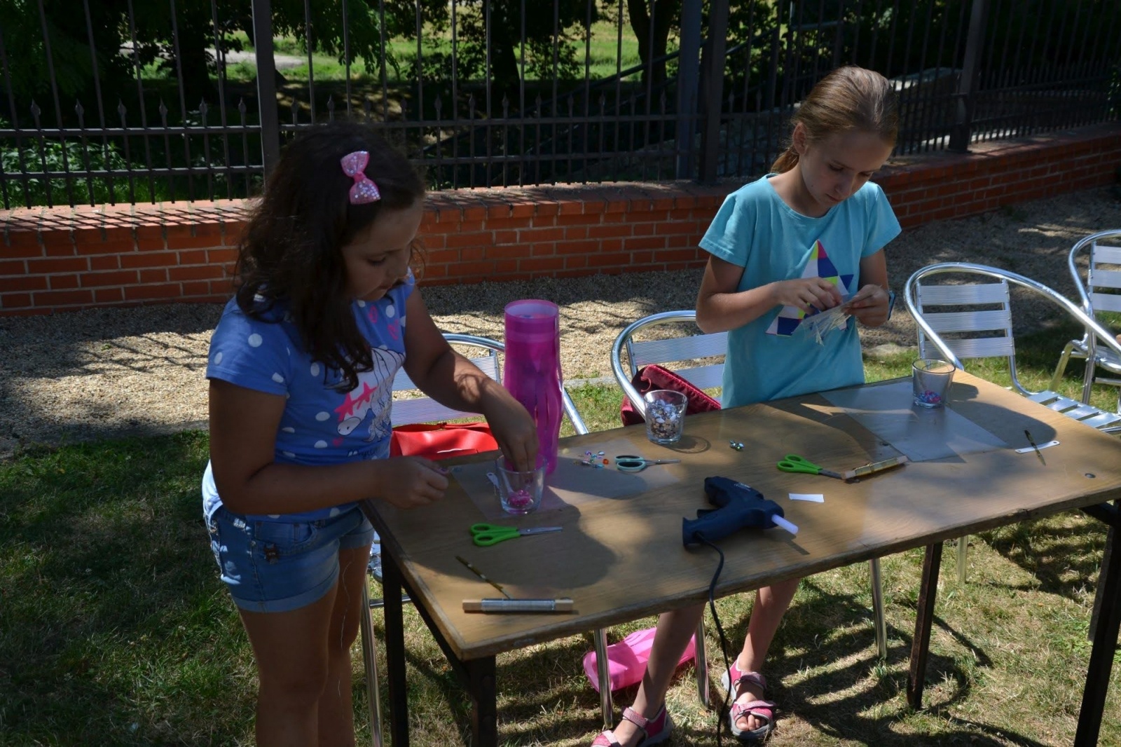 Zdjęcie w galerii na portalu naszraciborz.pl: W kraju kwitnącej wiśni. Na zamku robili lampiony wiadomości z regionu