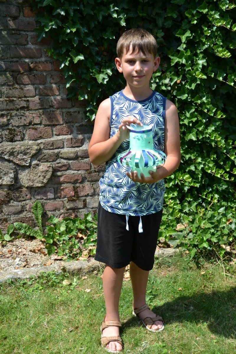 Zdjęcie w galerii na portalu naszraciborz.pl: W kraju kwitnącej wiśni. Na zamku robili lampiony wiadomości z regionu