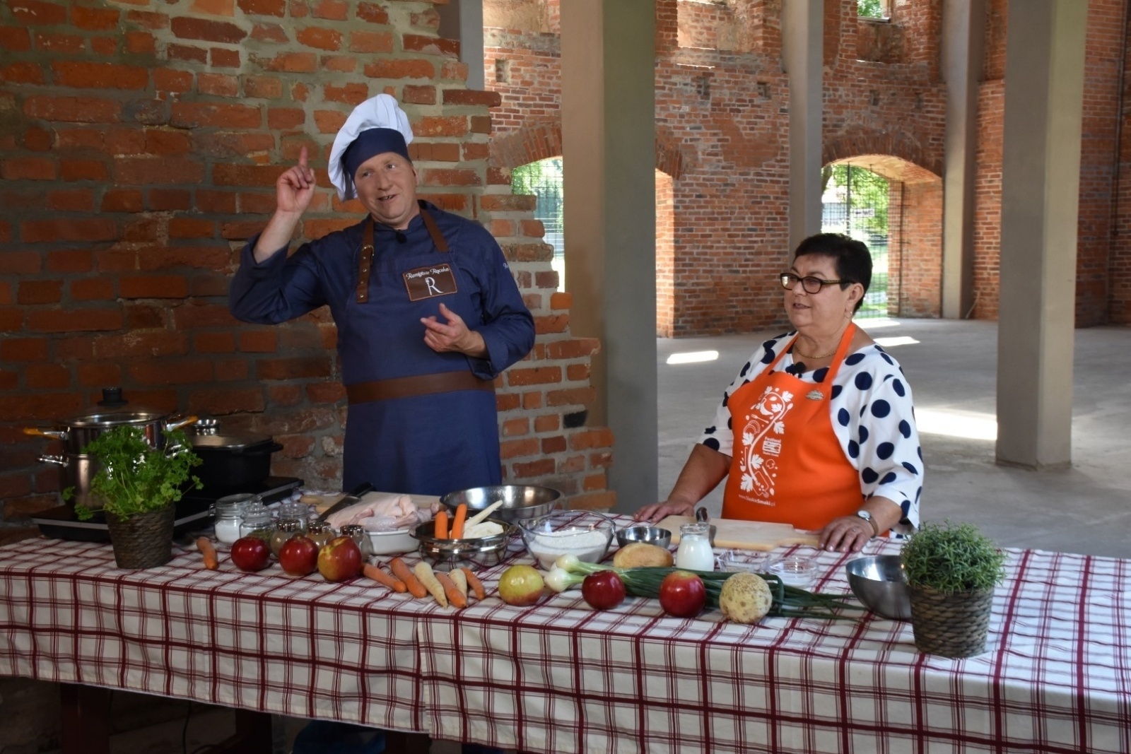 Zdjęcie w galerii na portalu naszraciborz.pl: Knedle z kaczką i kołoczyki na zimno. Rączka w Tworkowie wiadomości z regionu