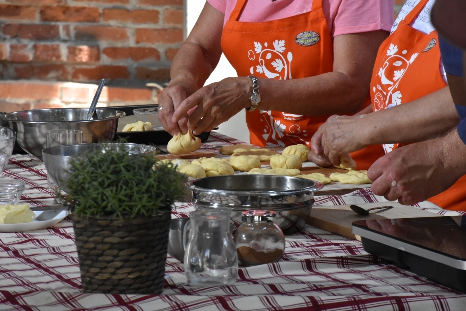 Zdjęcie w galerii na portalu naszraciborz.pl: Knedle z kaczką i kołoczyki na zimno. Rączka w Tworkowie wiadomości z regionu