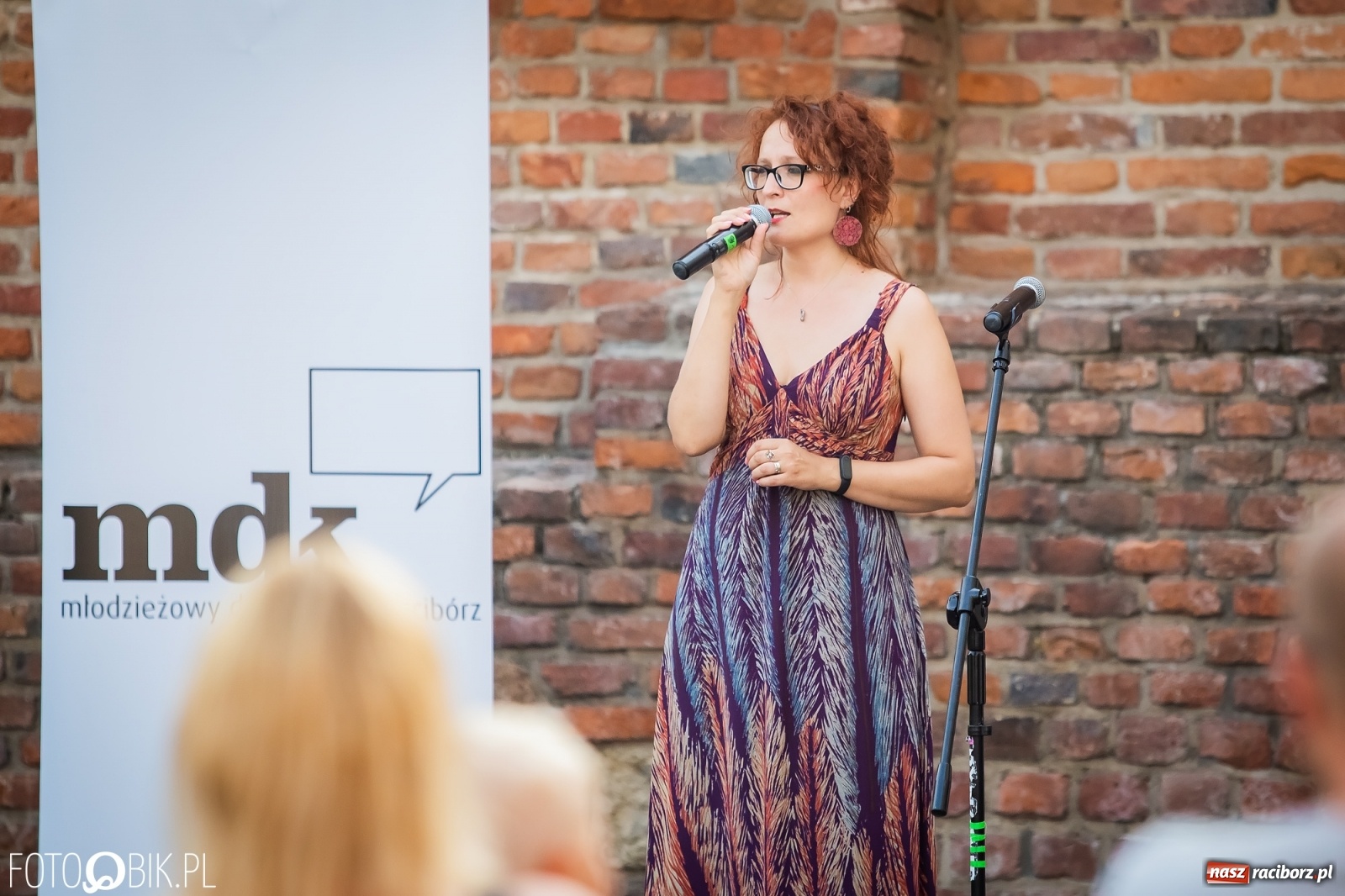 Zdjęcie w galerii na portalu naszraciborz.pl: Śpiew nocy letniej na Zamku Piastowskim wiadomości z regionu