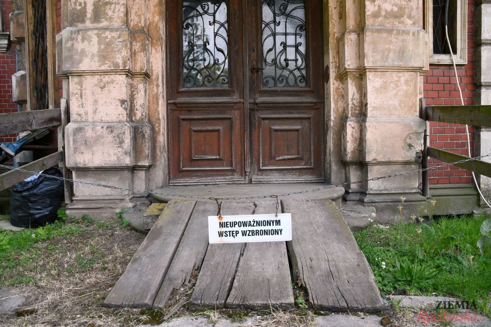 Zdjęcie w galerii na portalu naszraciborz.pl: Pałac w Krowiarkach wciąż skrywa wiele tajemnic [FOTO i WIDEO] wiadomości z regionu