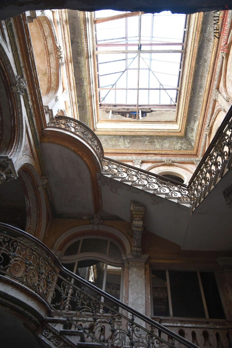 Zdjęcie w galerii na portalu naszraciborz.pl: Pałac w Krowiarkach wciąż skrywa wiele tajemnic [FOTO i WIDEO] wiadomości z regionu